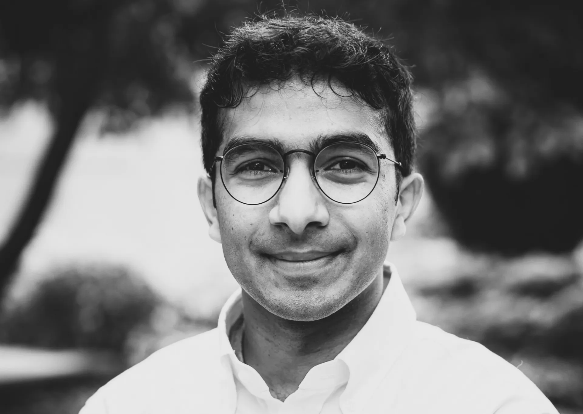 Arjun Srinivasan headshot
