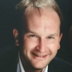 Head shot of Gerard Brandenstein