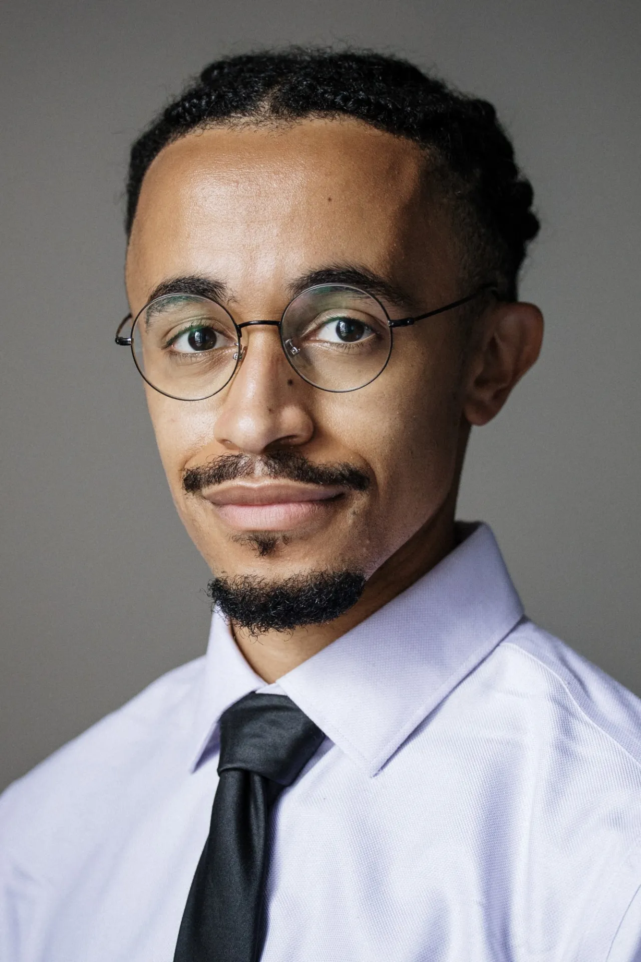 Headshot of Joshua Taliaferro