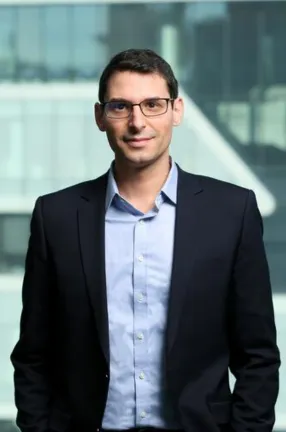 Jesse Schreger, Associate Professor of Business